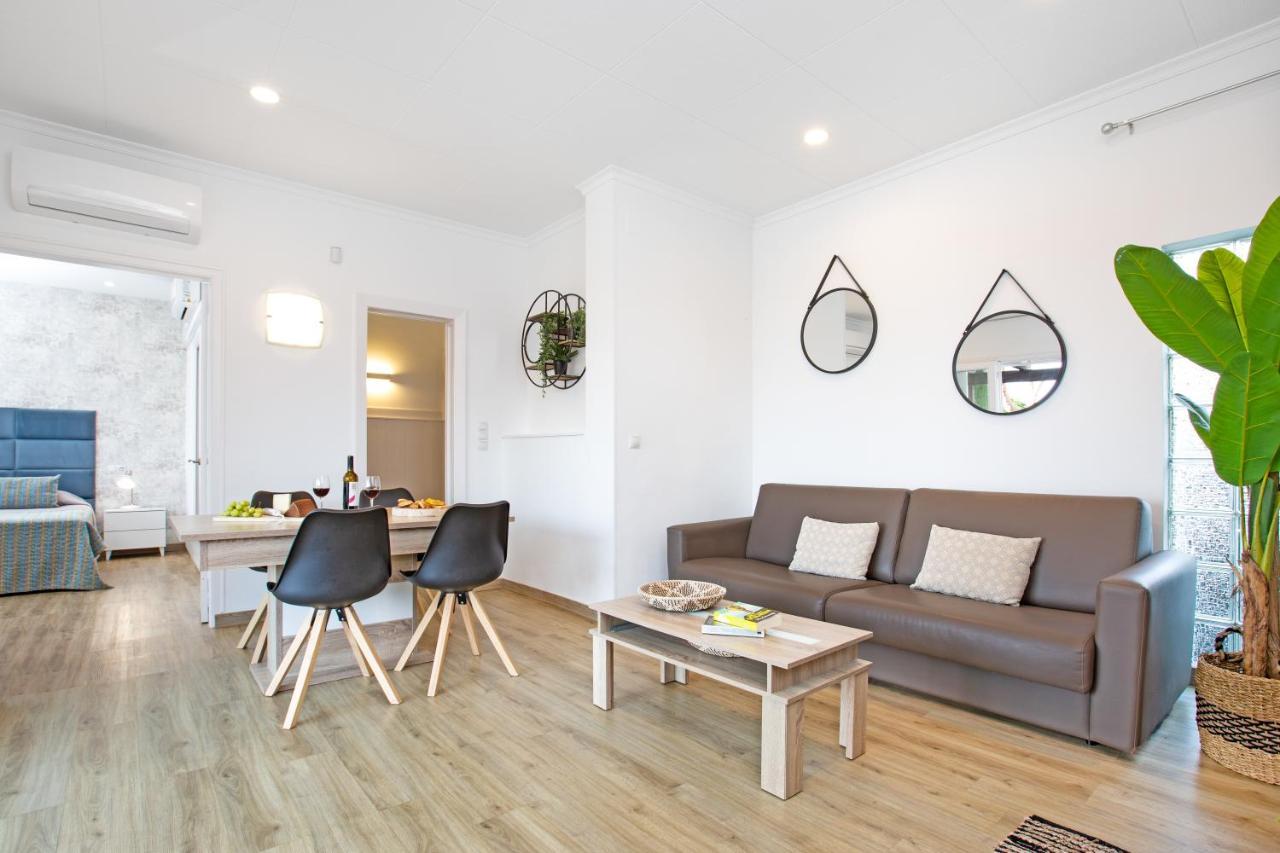Villa Erika Beach House 马尔格莱特德玛 外观 照片